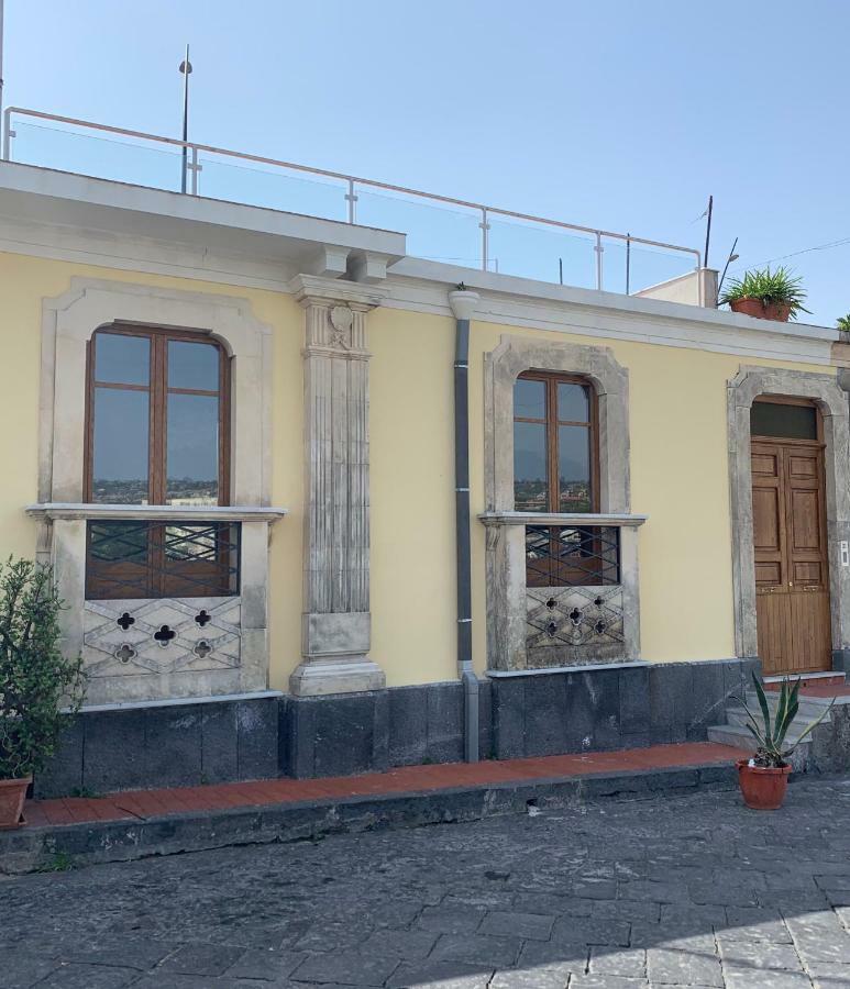 Апартаменты La Casa Di Nonna Maria Катания Экстерьер фото